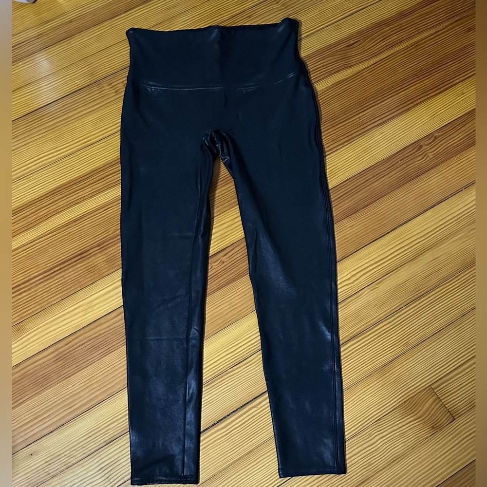 Spanx faux leather leggings. Size XL Petite.